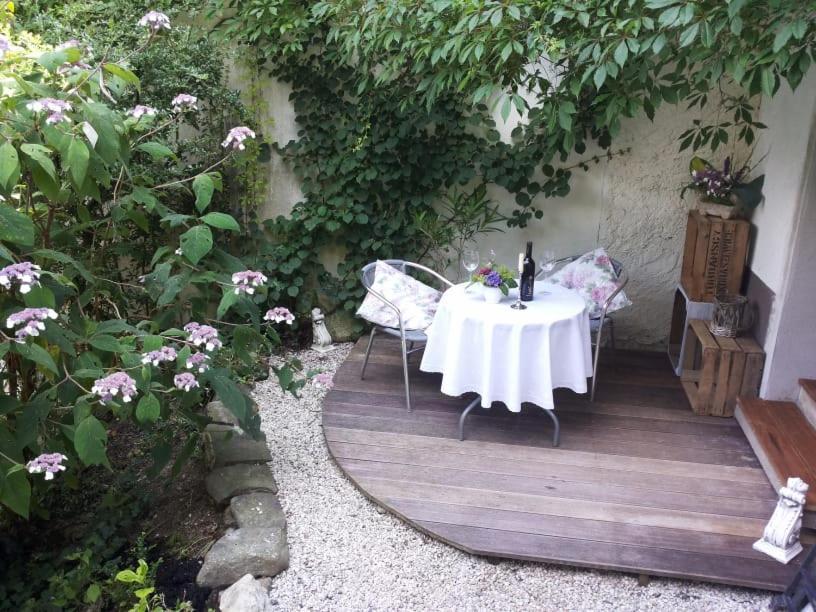 Gaestezimmer Am Huestert Adenau Exterior foto