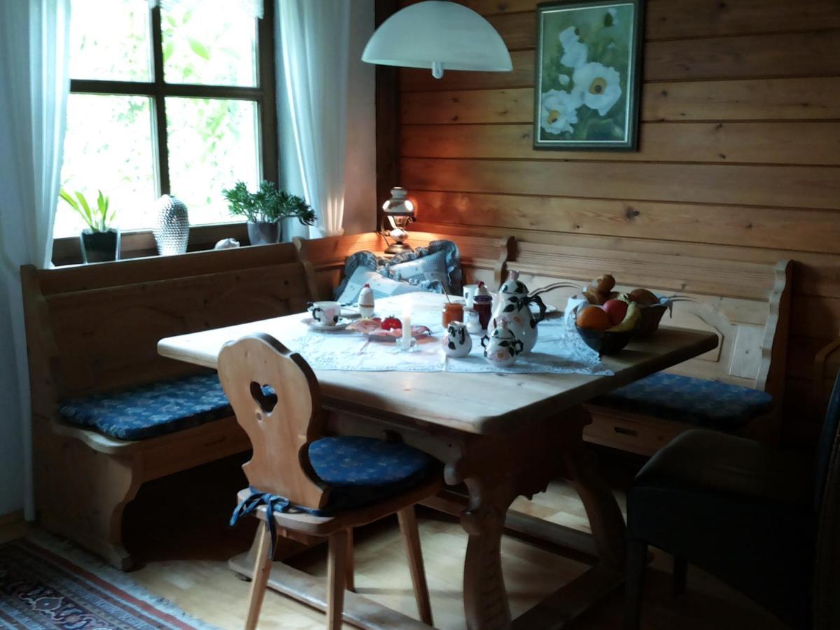 Gaestezimmer Am Huestert Adenau Exterior foto